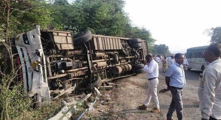 MSRTC Bus Accident : शिवशाही बसला पनवेल येथे भीषण अपघात; बसमध्ये होते ४० प्रवासी