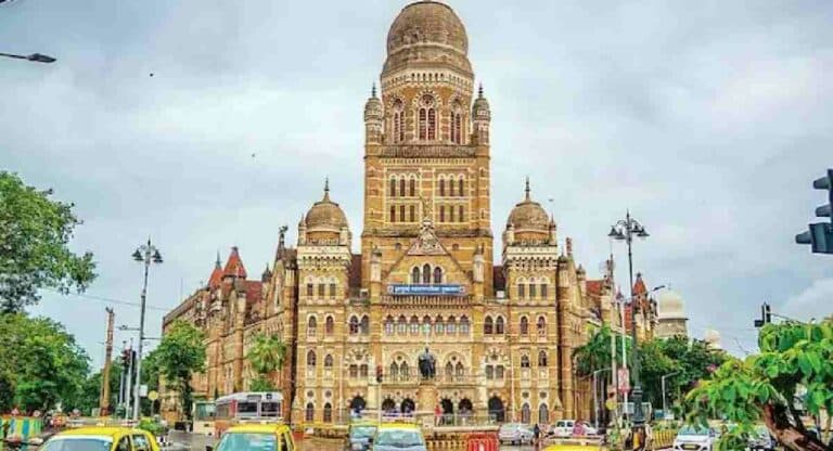 BMC : महापालिकेचे अधिकारी कधी बनणार अतिरिक्त आयुक्त: शिंदे- फडणवीस सरकारची महापालिकेवर अवकृपाच