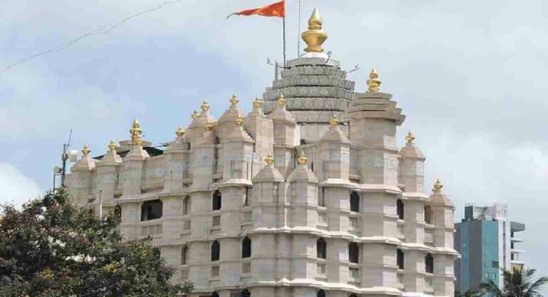 श्री सिध्दीविनायक मंदिराला महापालिकेने ‘या’ कारणासाठी दिली नोटीस