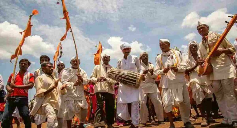 आषाढी एकादशी २०२३: वारीतील दिंड्यांना मिळणार ओळखपत्र