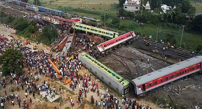 Odisha Train Accident : ओडीशा ट्रेन अपघातानंतरचा धक्कादायक प्रकार आला समोर; नवरा जिवंत तरी सांगितले ‘हे’ कारण!