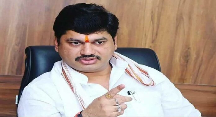 Dhananjay Munde : बोगस बियाणे, खते विक्री विरोधात कडक कायदा करणार - धनंजय मुंडे