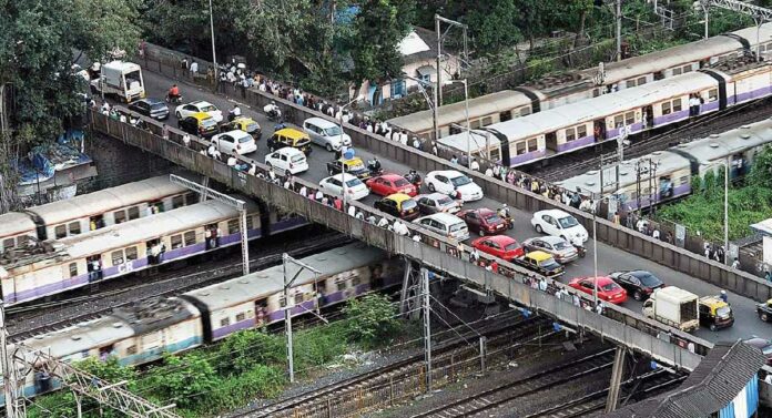 Vikhroli Railway Bridge : विक्रोळी रेल्वे पुलाचा ४५.७७ कोटींचा खर्च गेला ९७.३७ कोटींच्या घरात