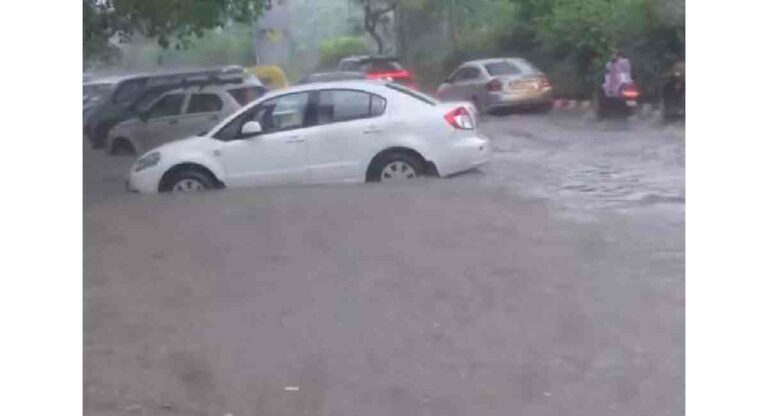 Rain : दिल्लीत पावसाचा कहर; खासदारांच्या घरांत घुसले पाणी