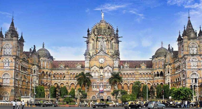 CSMT रेल्वे स्थानकाच्या पुनर्विकासाचा मुहूर्त अखेर सापडला