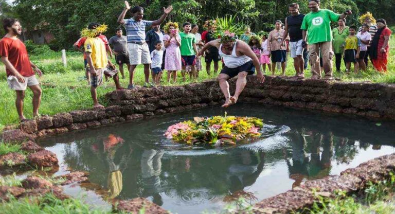 Festival of Goa : विहिरीत उडी मारुन साजरा केला जातो सण; कसा आणि कुठे?