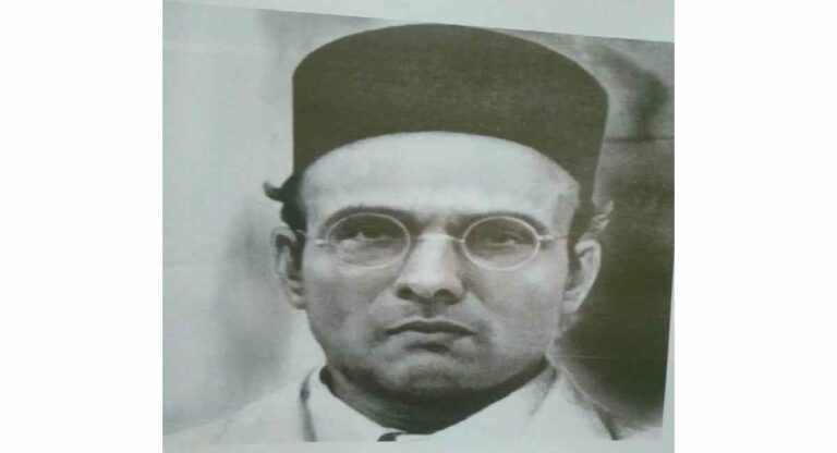 Veer Savarkar : मॉरिशसच्या विविध संस्था, शाळांना स्वातंत्र्यवीर सावरकर यांच्या इंग्रजी-मराठी पुस्तकांची भेट