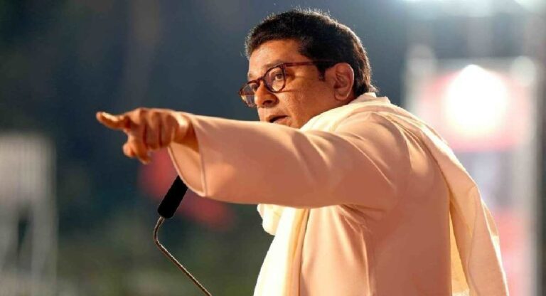 Raj Thackeray : खोके खोके ओरडतायेत  त्यांच्याचकडे आहेत कंटेनर ,राज यांचा उद्धव ठाकरेंना टोला