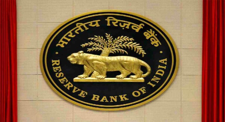 RBI to Lenders : थकित कर्जाच्या प्रकरणांना घोटाळ्याचं नाव देण्यापूर्वी आधी कर्जधारकांशी संवाद साधा – रिझर्व्ह बँक