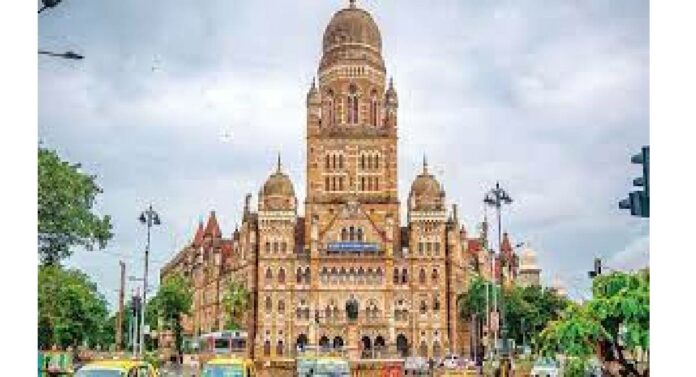 Mumbai Municipal Corporation : रस्ते बांधकामात प्लास्टिकचा महापालिकेला पडला विसर