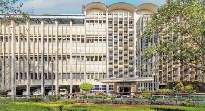 IIT Bombay : आयआयटी मुंबईला मिळाली इतकी मोठी देणगी, कॅम्पसमध्ये उभारणार ग्रीन एनर्जी अँड सस्टेनेबिलिटी रिसर्च हब