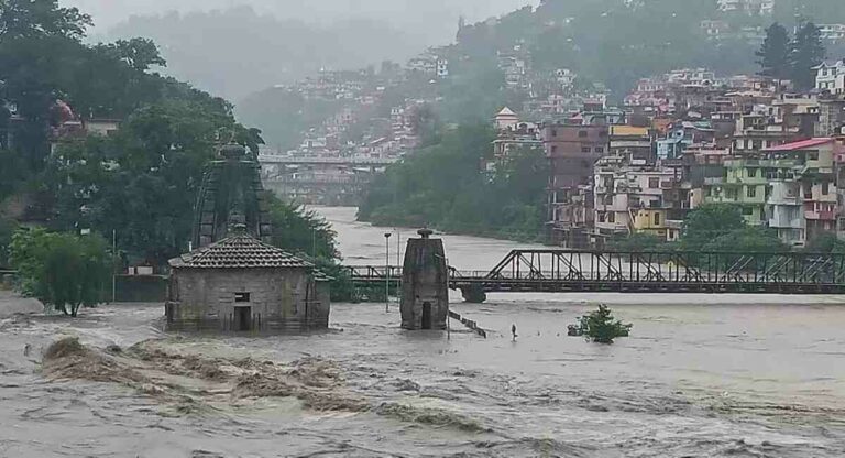 Heavy Rain : हिमाचल आणि उत्तराखंडला ‘रेड-अलर्ट’; सततच्या पावसामुळे ६६ जणांचा मृत्यू