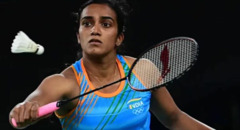 Badminton World Championship 2023 : पी व्ही सिंधूचा दुसऱ्या फेरीत पराभव, लक्ष्य सेनची आगेकूच