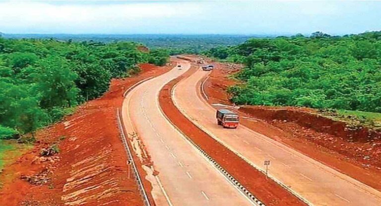 Mumbai-Goa Highway : सरकारचं डोकं ठिकाणावर आहे का ?