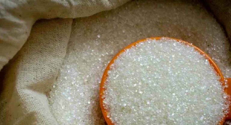 Sugar : टोमॅटो, कांद्यानंतर आता साखर आली चर्चेत, कारण…