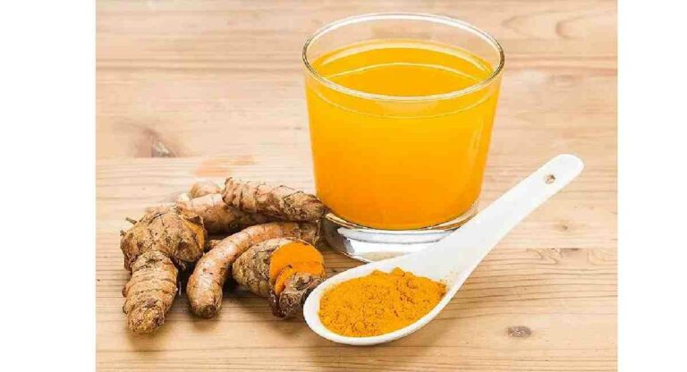 Turmeric : हळदीचे पाणी पिण्याचे फायदे