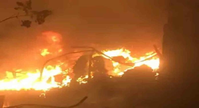 Fire In Sakinaka : साकीनाका येथे इमारतीला आग; जीवितहानी नाही