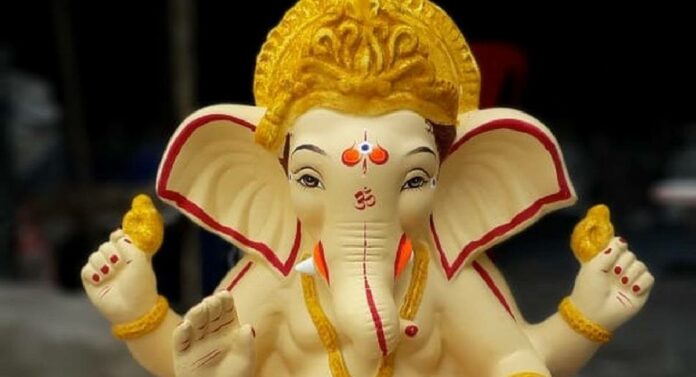 Ganesha Idol : गणेशमूर्तीवरील शिक्के अमान्य , पालकमंत्री मंगल प्रभात लोढा यांनी नोंदवला महापालिकेकडे आक्षेप 