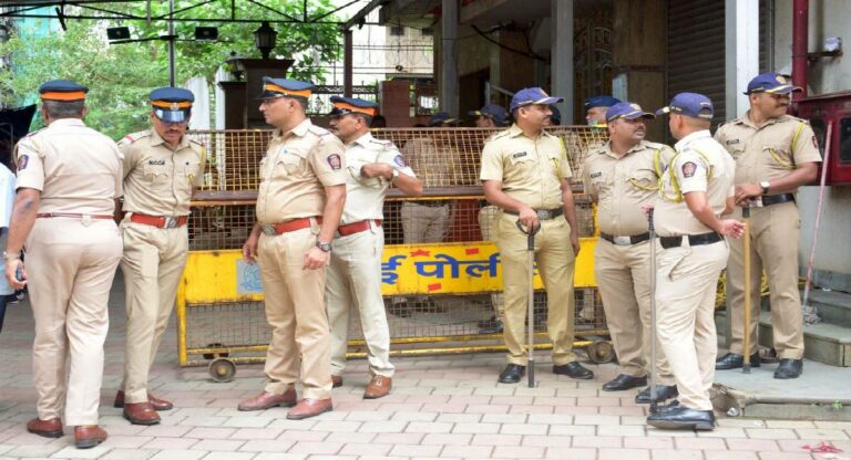 Crime : पोलीस, तपास यंत्रणा आणि मुख्यमंत्र्यांना पत्र पाठवणाऱ्याला अटक