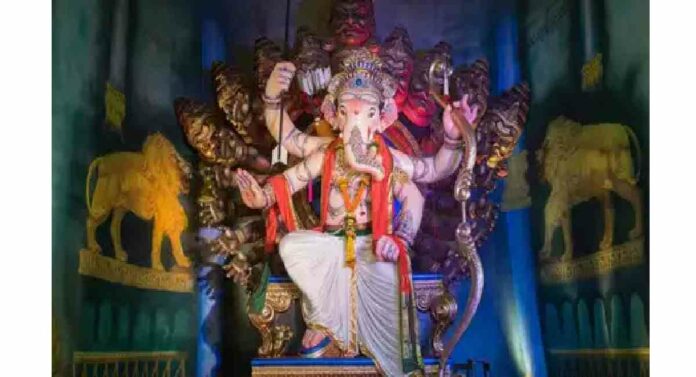 Ganeshotsav 2023 : मुंबईतील ३७६ मंडळांचे अर्ज नाकारले, यंदा २,७२९ मंडळांच्या मंडपांना परवानगी