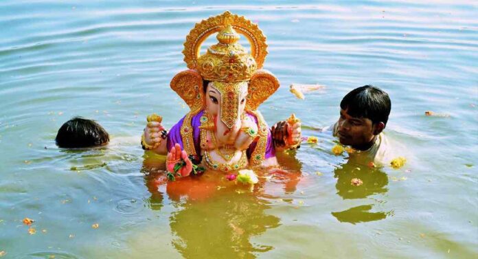 GANESHOTSAV2023 : मागील पाच वर्षाच्या तुलनेत यंदा दीड दिवसांच्या सर्वाधिक गणेश मूर्तींचे विसर्जन