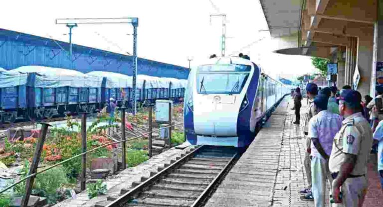 Vande Bharat Express : आजपासून ९ ‘वंदे भारत एक्स्प्रेस’ सुरू होणार