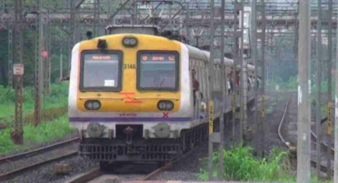 Central Railway : मध्य रेल्वेचे मोटरमन आंदोलनाच्या पवित्र्यात; मोटरमनच्या केबिनमध्ये सीसीटीव्ही लावण्यास का आहे विरोध