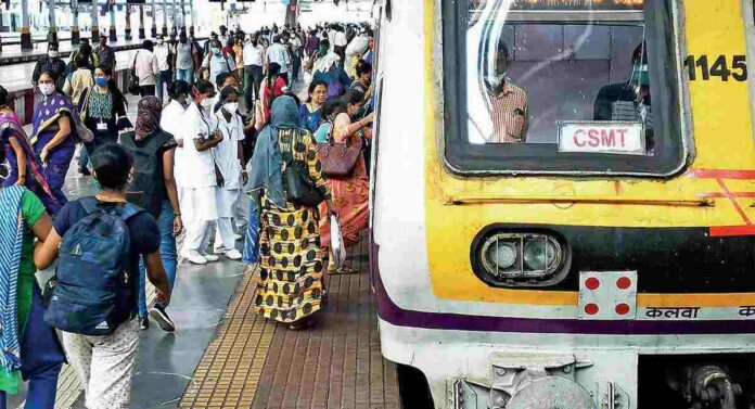 Mumbai: सिग्नल चुकला, गोरेगावकर निघाले वाशीला