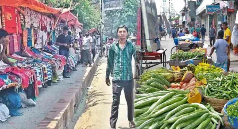 Footpaths Became Hawker Paths : बोरिवली पश्चिम येथे फूटपाथ बनले फेरीवाले पाथ; पादचाऱ्यांना चालणेही अशक्य; वाहतूक कोंडीने मनस्ताप 