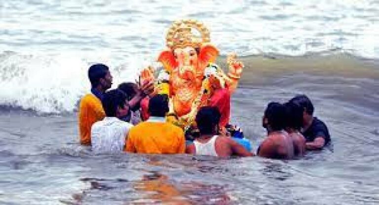 Ganeshotsav 2023 Immersion : मुंबईत यंदा किती वाढले घरगुती आणि सार्वजनिक मंडळांच्या गणेशमूर्ती, काय सांगते आकडेवारी जाणून घ्या