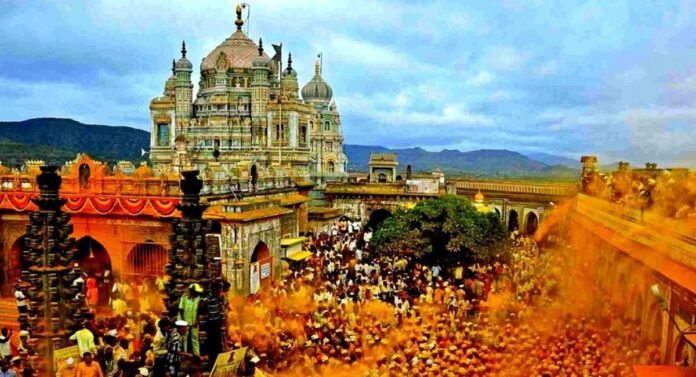 Development Of Pilgrimage sites: राज्यातील तीर्थक्षेत्रांचे रूपडे पालटणार, ग्रामविकास विभागातर्फे 2,400 कोटी रुपयांची योजना