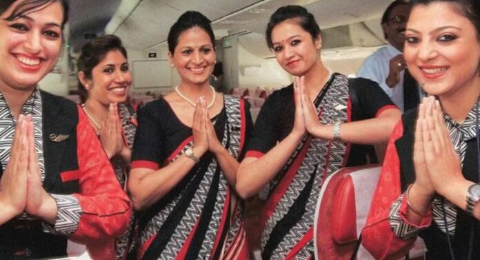 Air India Crew Dress : एअर इंडियाच्या क्रू मेंबर्स नव्या लूकमध्ये दिसणार, वर्षअखेर घोषणा होण्याची शक्यता