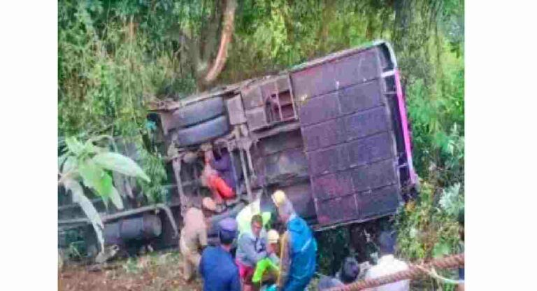 Tamil Nadu Bus Accident : बस दरीत कोसळून ८ जणांचा मृत्यू