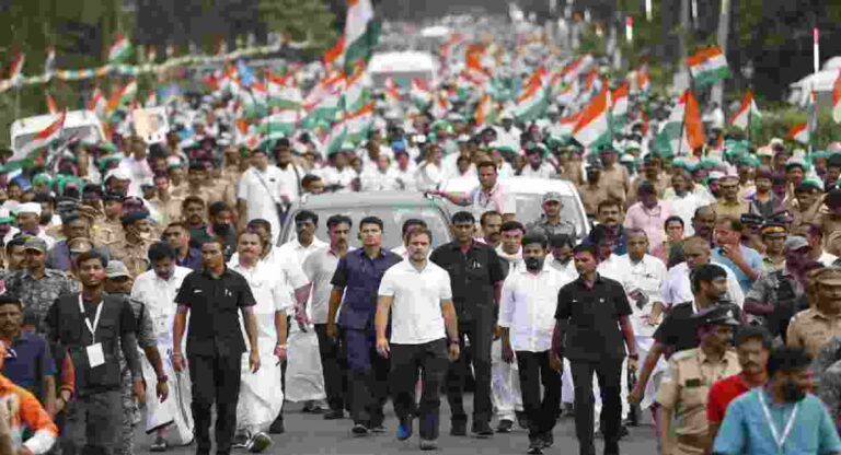 Rahul Gandhi : वीर सावरकरांवरील टीकेप्रकरणी कोर्टाने बजावली नोटीस ; राहुल गांधींच्या अडचणी वाढणार