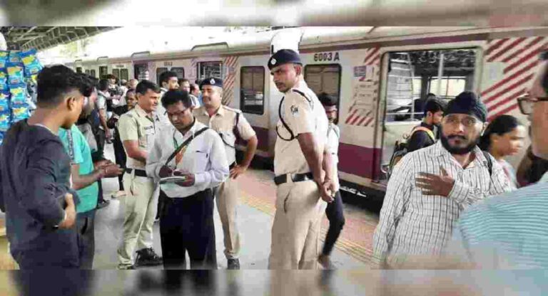 Dadar Station : फुकट्या प्रवाशांवर २०० टीसींचा सर्जिकल स्ट्राइक