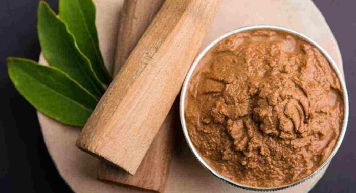 Uses of Sandalwood : चंदनाचा करा असा वापर अन् चेहऱ्यावरील मुरुम करा गायब