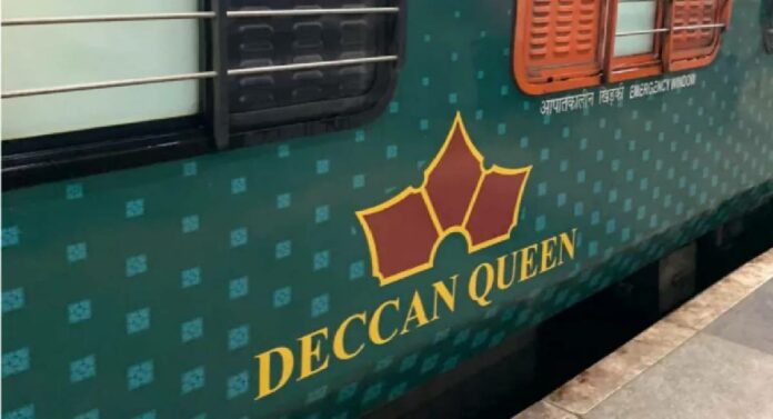 Deccan Queen : डेक्कन क्वीन थांबली नाही, तरूणांनी टाकल्या उड्या 