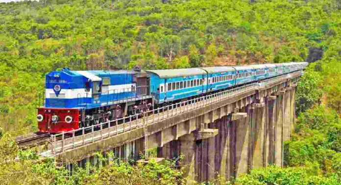 Konkan Railway: कोकण रेल्वेमार्गावरील गाड्यांच्या वेळापत्रकात १० जूनपासून बदल, जाणून घ्या...