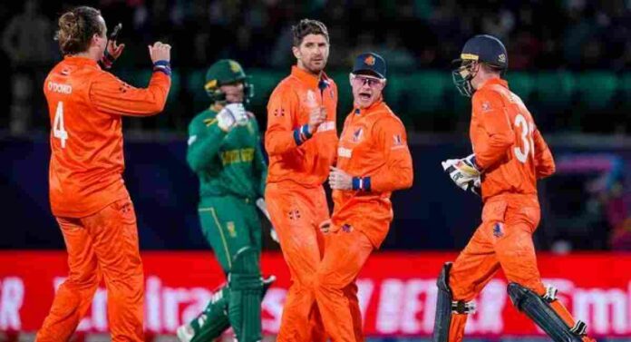 Netherlands Stun South Africa : नेदरलँड्स विजयाचा हीरो पॉल व्हॅन मिकरन जेव्हा उबर इट्सचा डिलिव्हरी बॉय होता 