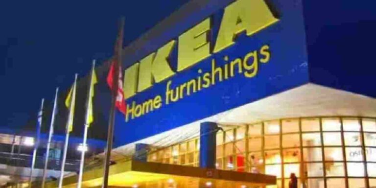 IKEA : कॅरी बॅगसाठी 20 रुपये घेणे IKEA ला पडले महागात; 150 पट भरपाई द्यावी लागणार