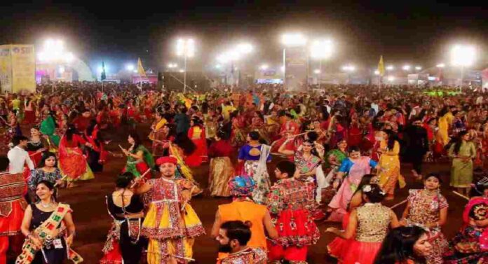 Navratri 2023 : नवरात्र आयोजकांनी मंडपात रुग्णवाहिका तैनात ठेवणे बंधनकारक - मुख्यमंत्री एकनाथ शिंदे