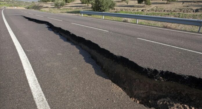 Delhi earthquake : दिल्लीत दोन आठवड्यात दुसऱ्यांदा भूकंपाचे धक्के