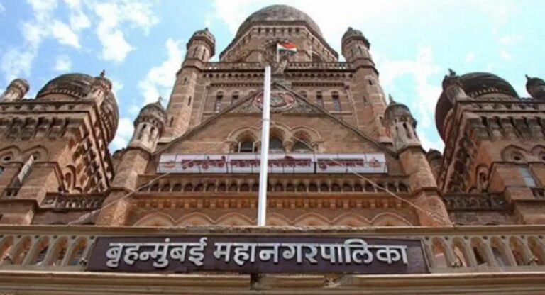 BMC : मुंबई महापालिकेत कोणी येईनात; हे प्रशासक काही जाईनात!