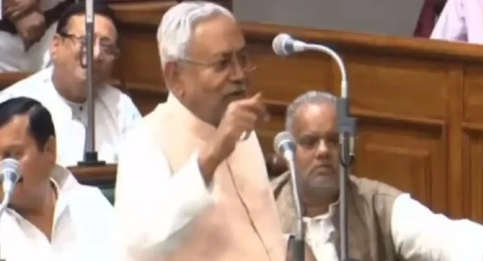 Nitish Kumar : लज्जास्पद विधानाविषयी नितीशकुमार यांनी मागितली माफी; भर विधानसभेत महिला सदस्य झाल्या लज्जित