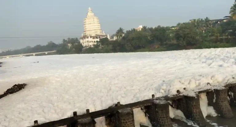 Photo Gallery Indrayani River Pollution : विषारी फेसामुळे इंद्रायणी नदी प्रदूषित