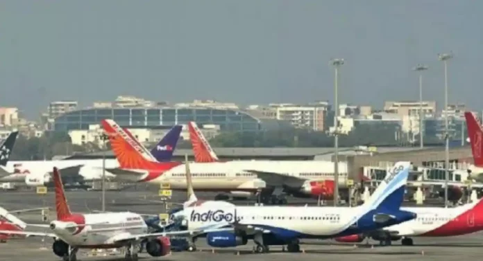 Mumbai Airport : दिवाळीत विक्रमी उड्डाणे, दर दीड मिनिटाला उड्डाण किंवा लँडिंग सुरूच