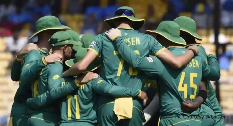 Aus vs SA Semi Final : विश्वचषकाच्या दुसऱ्या उपांत्य सामन्यात ऑस्ट्रेलियासमोर २१३ धावांचं आव्हान