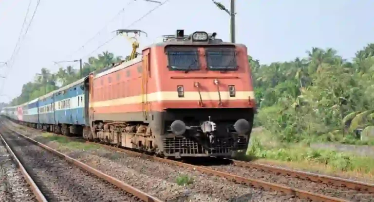 Special Train : दिवाळी निमित्त नांदेडहून मुंबई-पुण्याला विशेष रेल्वे