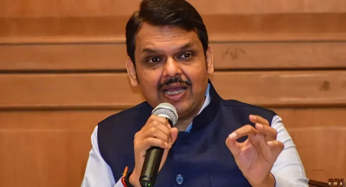 Devendra Fadnavis: एल्विश यादवच्या अटकेवरून देवेंद्र फडणवीसांचा विरोधकांवर हल्लाबोल