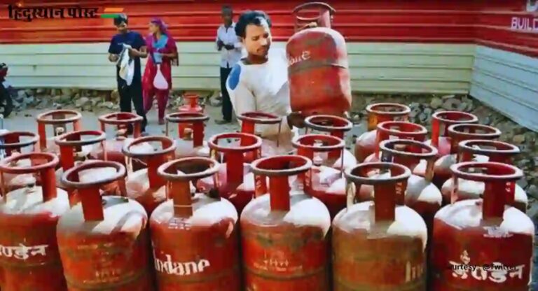 LPG Cylinder Price update : एलपीजी ग्राहकांना दिलासा; सिलिंडरच्या दरात कपात ; जाणून घ्या काय आहेत नवीन दर